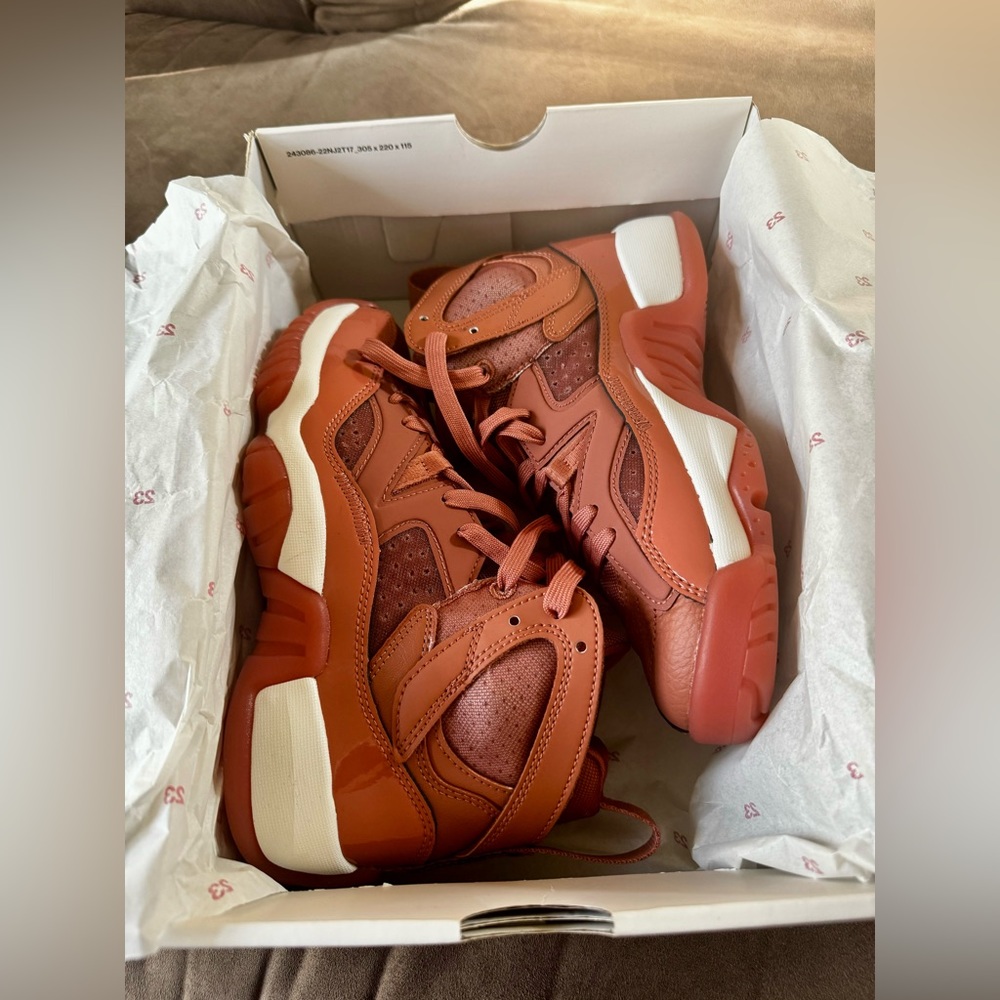 Limited edition Jordan Jumpman Two Trey W 6